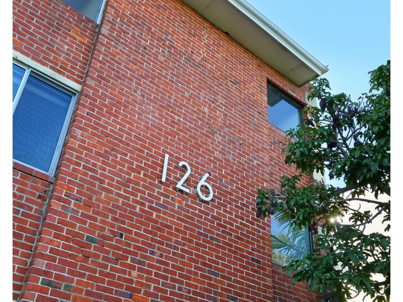 1/126 Terrace Road, Perth WA 6000