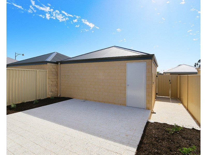 33 Biddiarra Bend, Southern River WA 6110