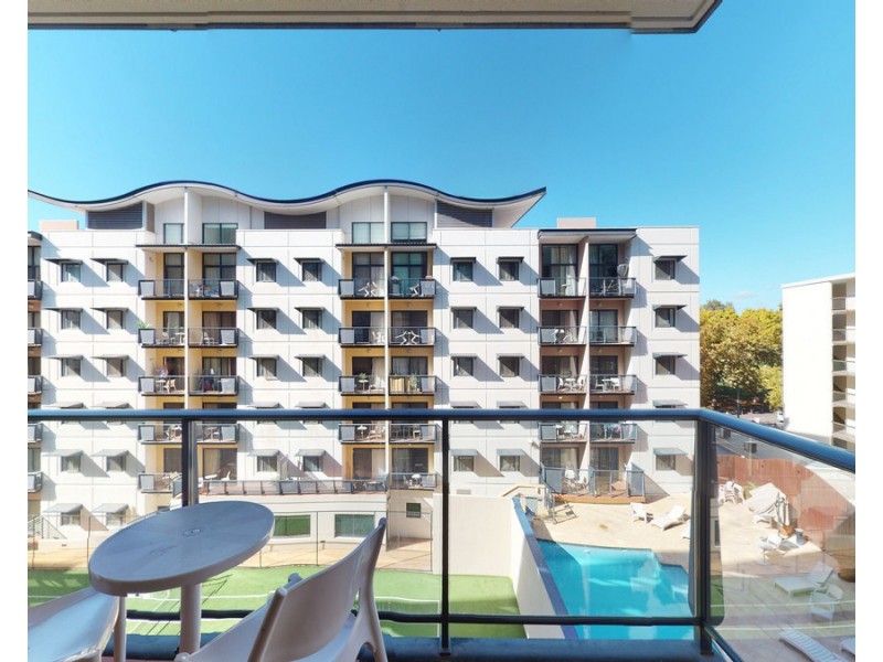 53/128 Mounts Bay Road, Perth WA 6000