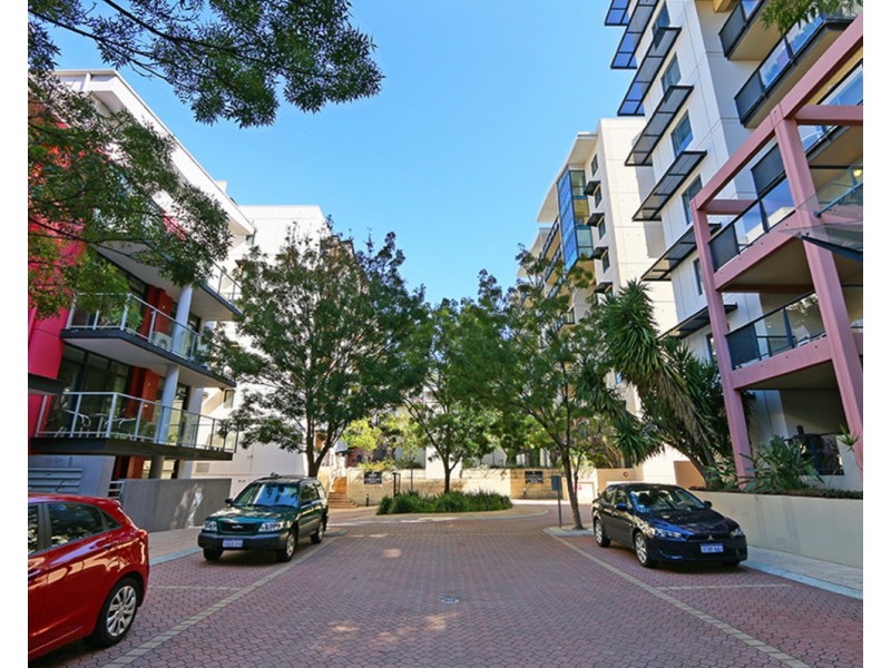 53/128 Mounts Bay Road, Perth WA 6000