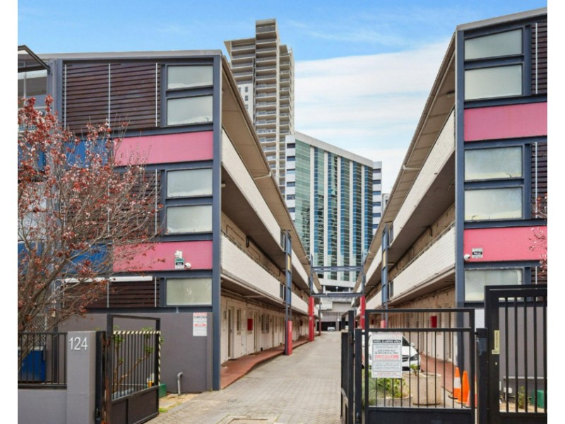 25/124 Terrace Road, Perth WA 6000