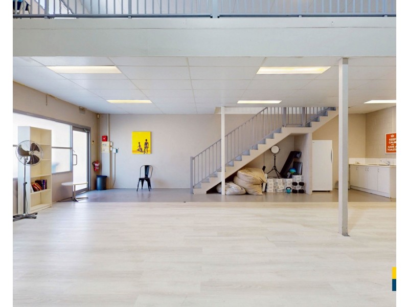 6/8 Hurley Street, Canning Vale WA 6155