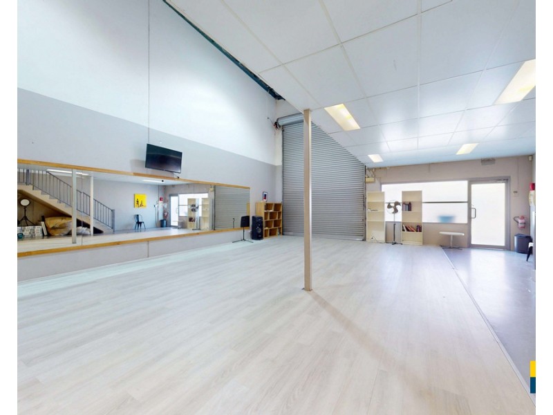 6/8 Hurley Street, Canning Vale WA 6155