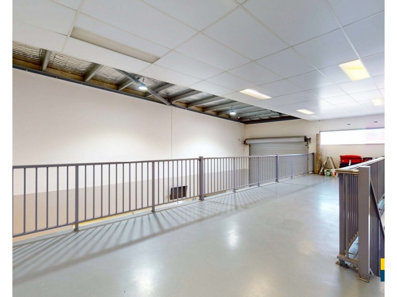 6/8 Hurley Street, Canning Vale WA 6155