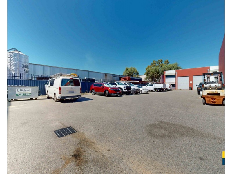 6/8 Hurley Street, Canning Vale WA 6155