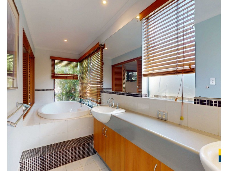 36 Brennan Avenue, Canning Vale WA 6155