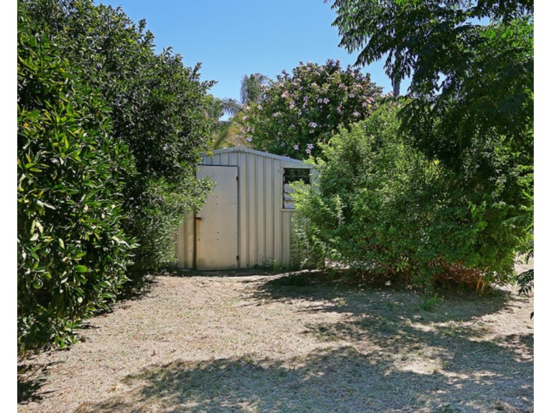 12 Camborne Way, Thornlie WA 6108