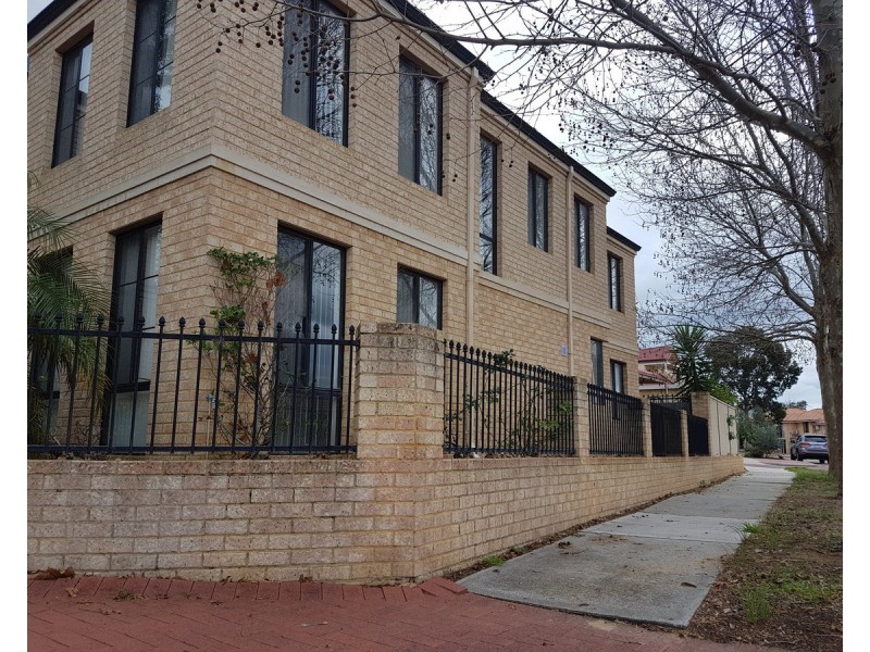 4/61 Nottinghill Road, Joondalup WA 6027