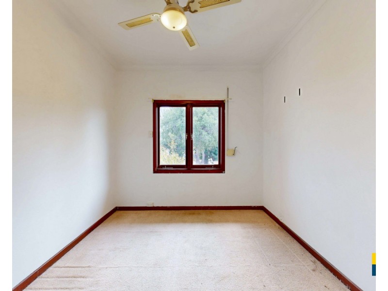 6 Eastbourne Crescent, Nollamara WA 6061