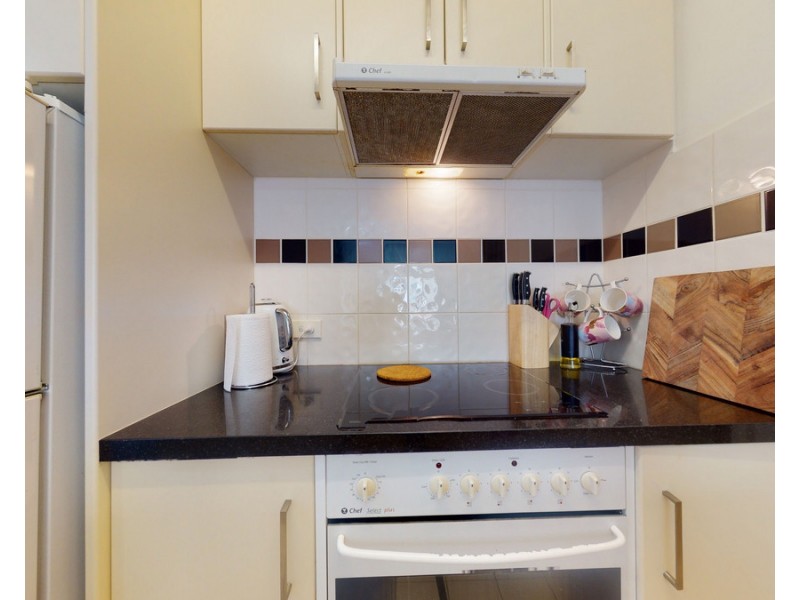 17/11 Regal Place, East Perth WA 6004