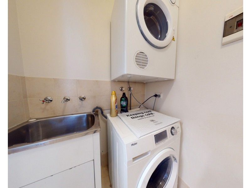 17/11 Regal Place, East Perth WA 6004