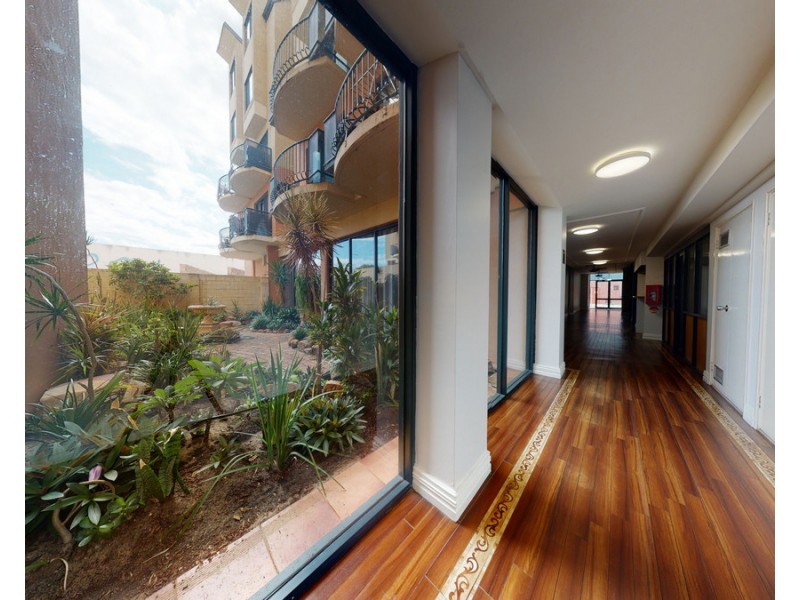 17/11 Regal Place, East Perth WA 6004