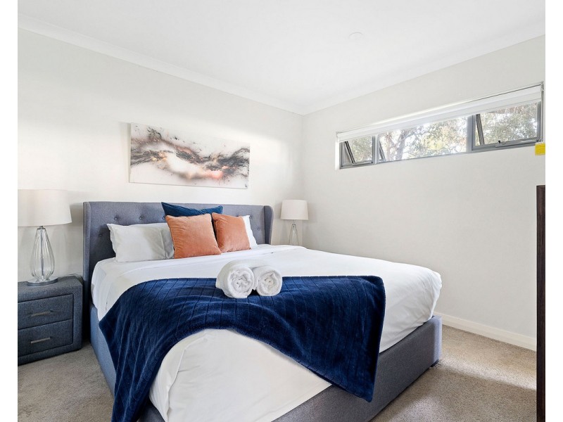 2/5 Oakland Avenue, Cloverdale WA 6105