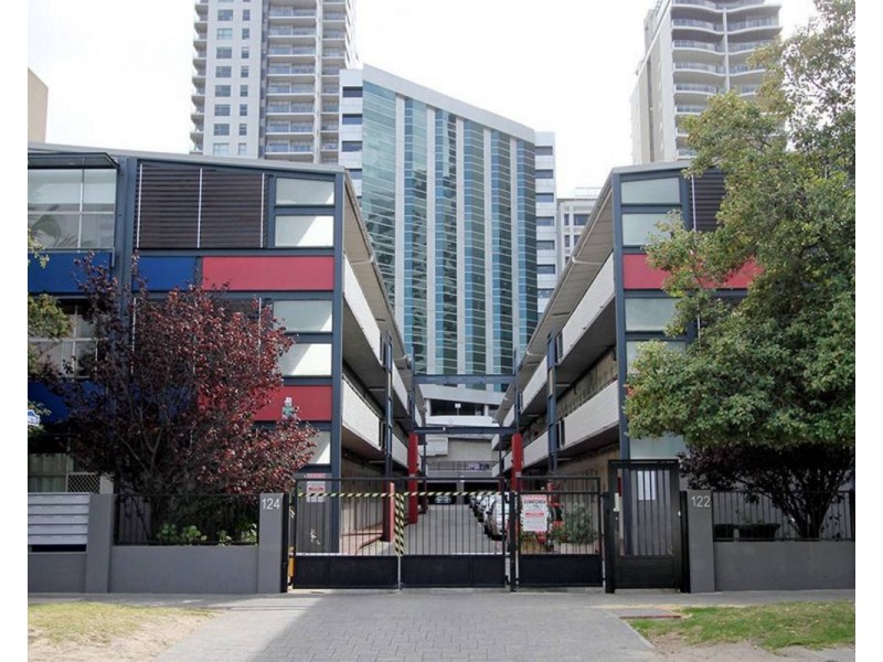 8/124 Terrace Road, Perth WA 6000