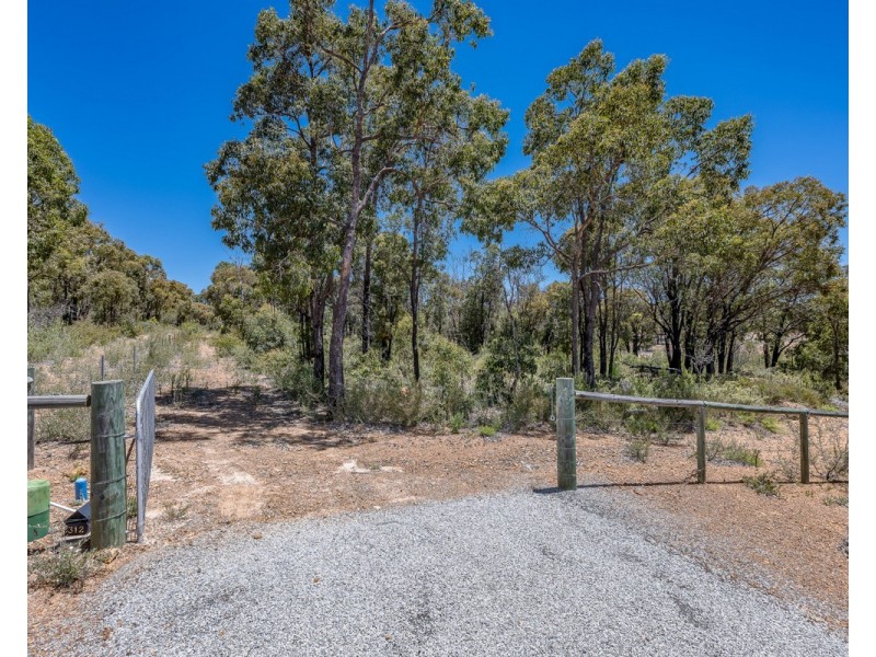 312 Connemara Drive, Brigadoon WA 6069