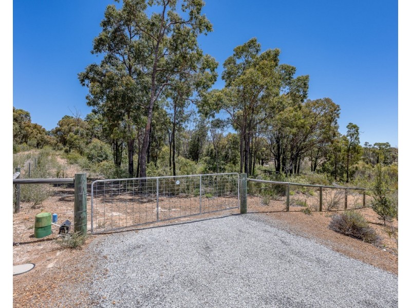 312 Connemara Drive, Brigadoon WA 6069