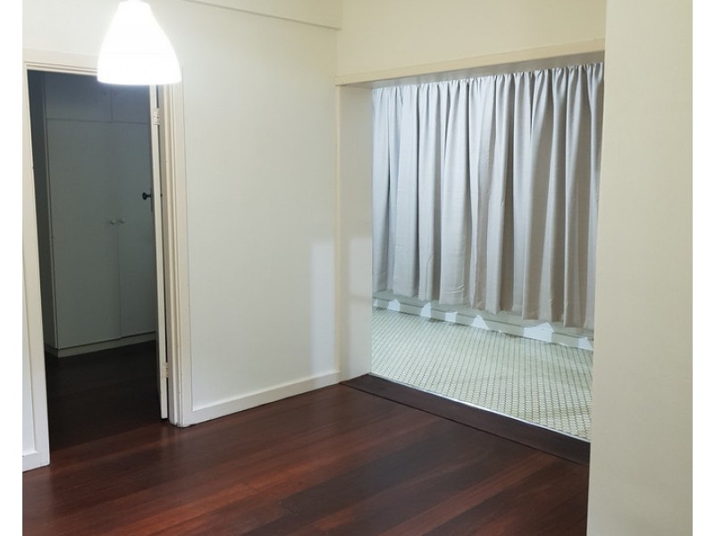 4/126 Terrace Road, Perth WA 6000