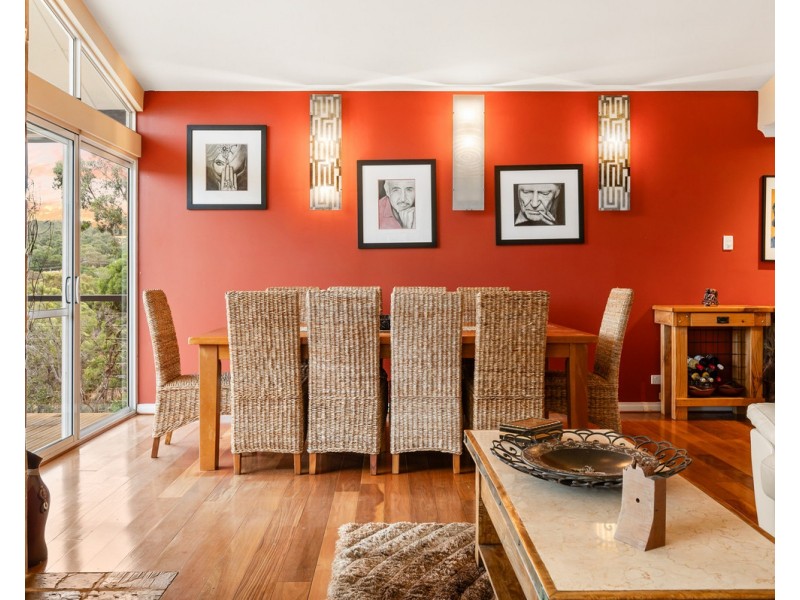 8 Jade Street, Mount Richon WA 6112