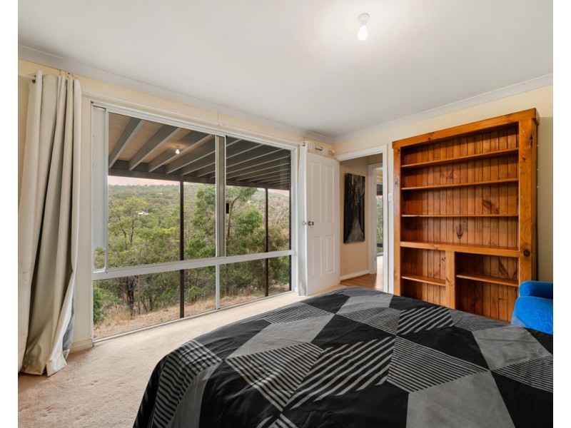 8 Jade Street, Mount Richon WA 6112