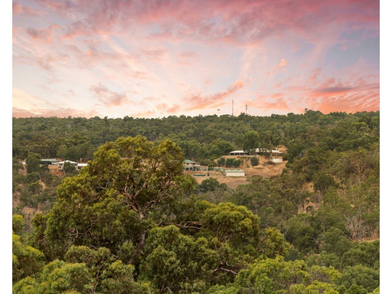 8 Jade Street, Mount Richon WA 6112