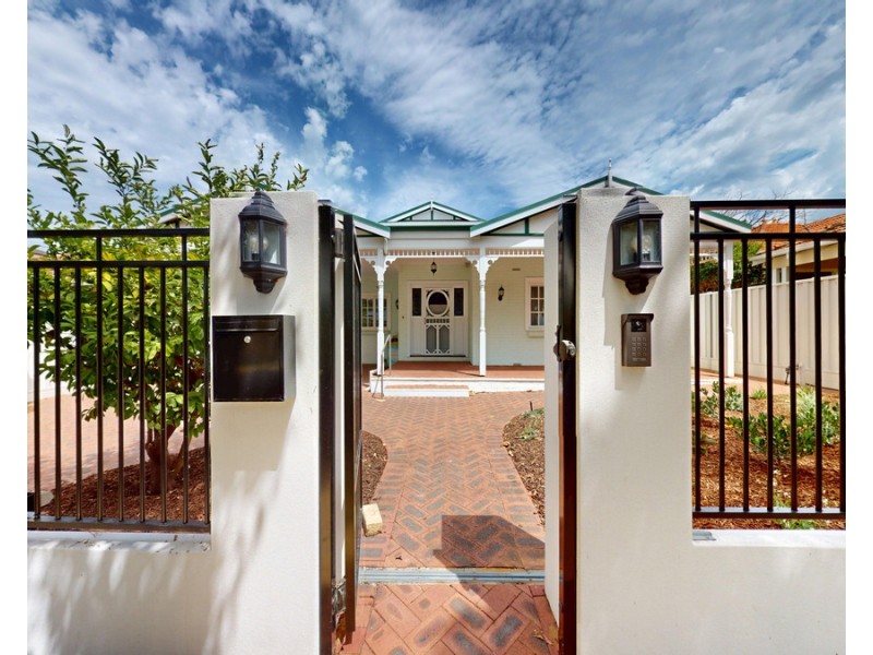 19 Dunbar Road, Claremont WA 6010