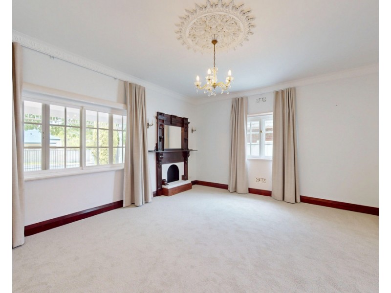 19 Dunbar Road, Claremont WA 6010