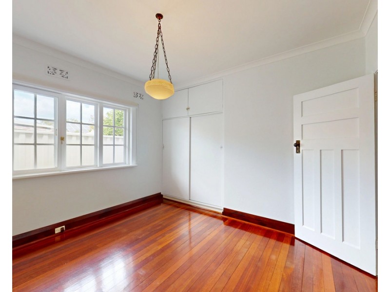 19 Dunbar Road, Claremont WA 6010