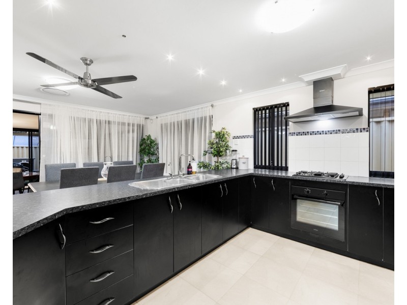 28 Ardglass Gardens, Ridgewood WA 6030