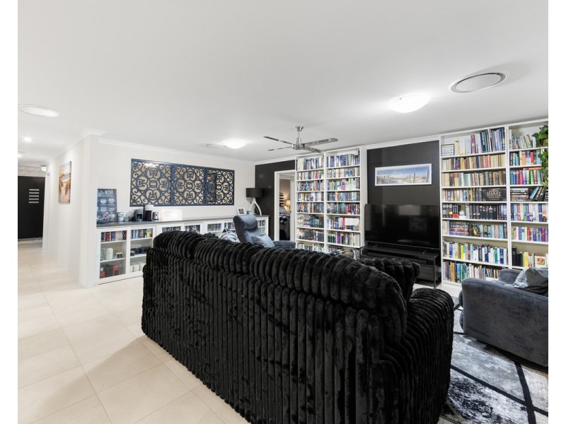 28 Ardglass Gardens, Ridgewood WA 6030