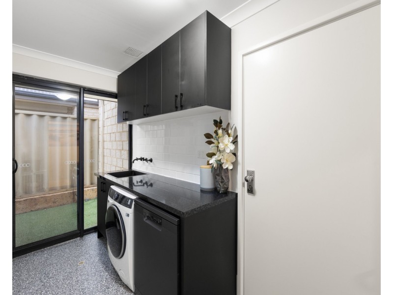 28 Ardglass Gardens, Ridgewood WA 6030