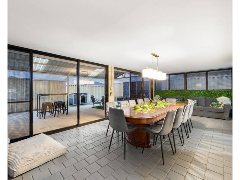 28 Ardglass Gardens, Ridgewood WA 6030