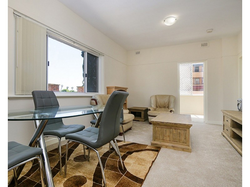 1/114 Terrace Road, Perth WA 6000