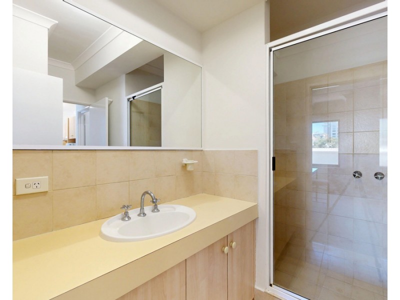 29/11 Regal Place, East Perth WA 6004