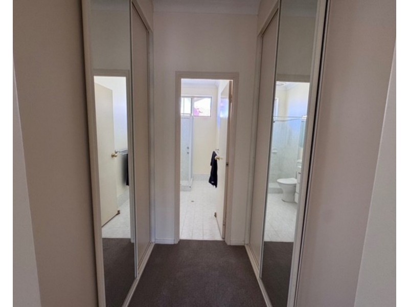 1/42 Gardner, Como WA 6152