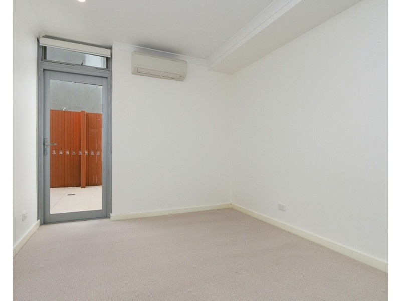 4/10 Quarry Street, Fremantle WA 6160