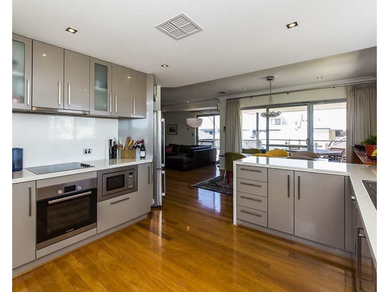8/39 Tully Road, East Perth WA 6004