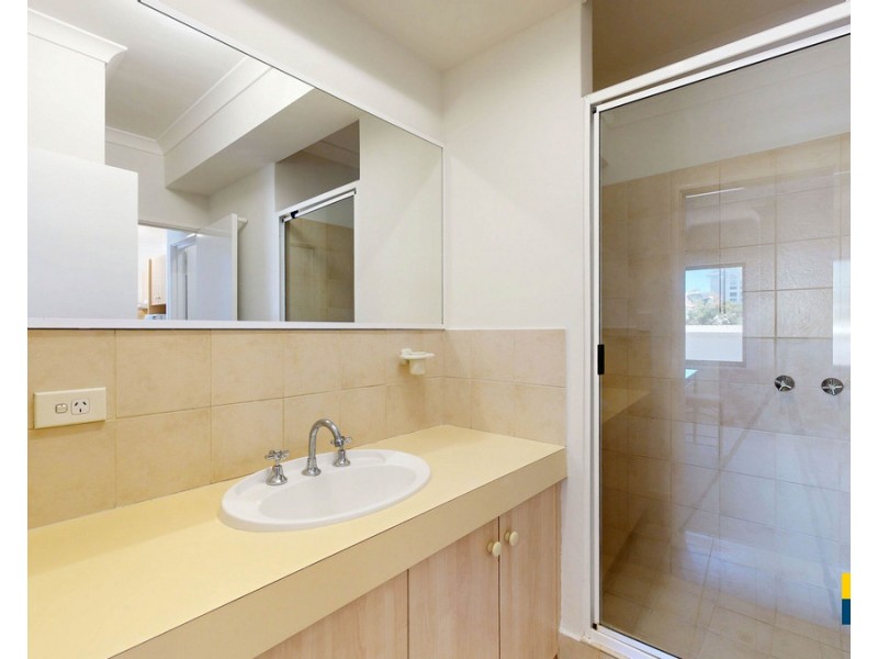 29/11 Regal Place, East Perth WA 6004