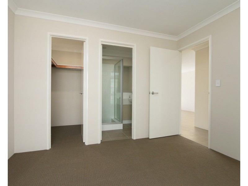 16 Buncrana View, Southern River WA 6110