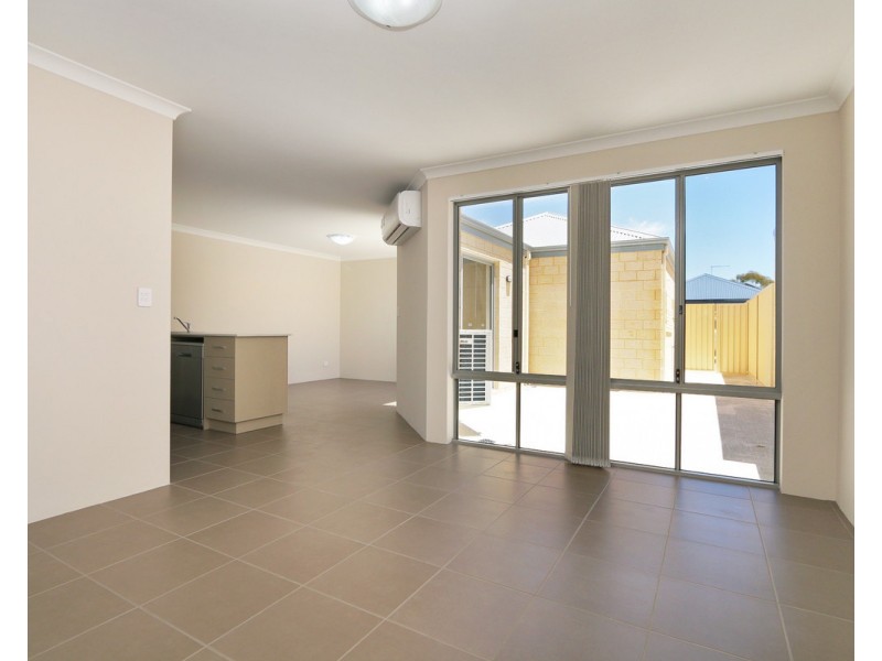 16 Buncrana View, Southern River WA 6110