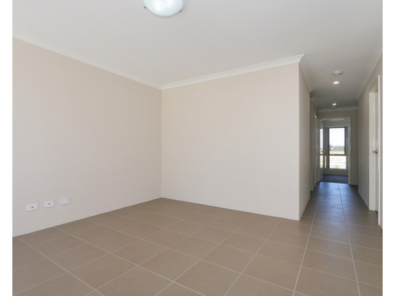 16 Buncrana View, Southern River WA 6110