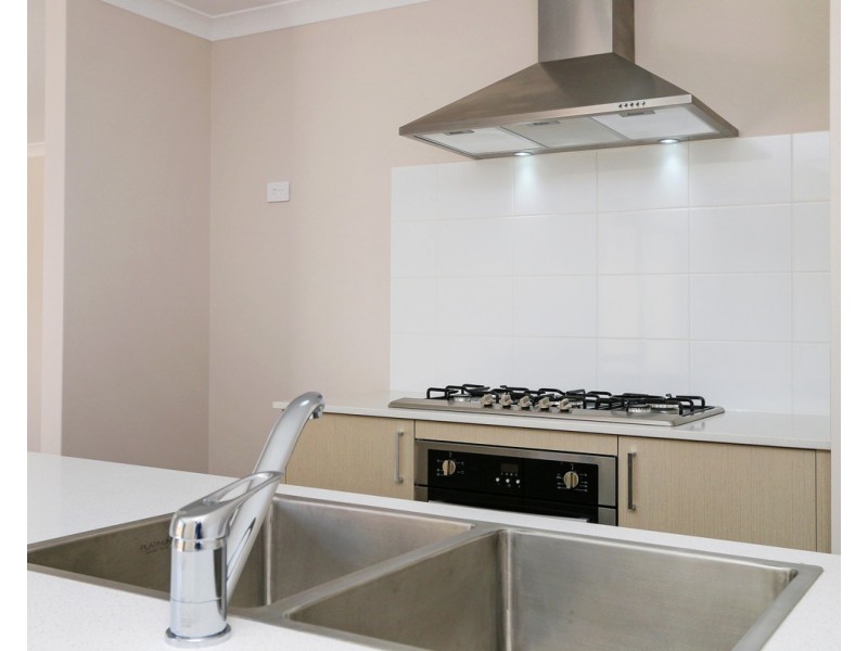 16 Buncrana View, Southern River WA 6110