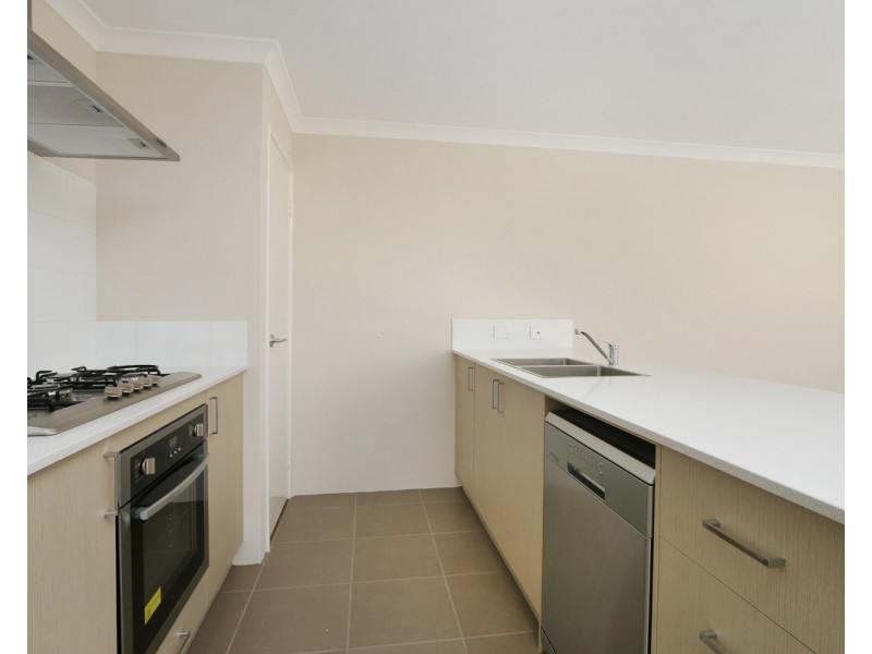 16 Buncrana View, Southern River WA 6110