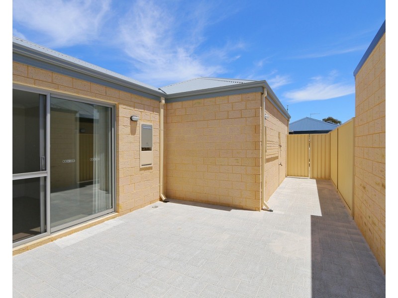 16 Buncrana View, Southern River WA 6110