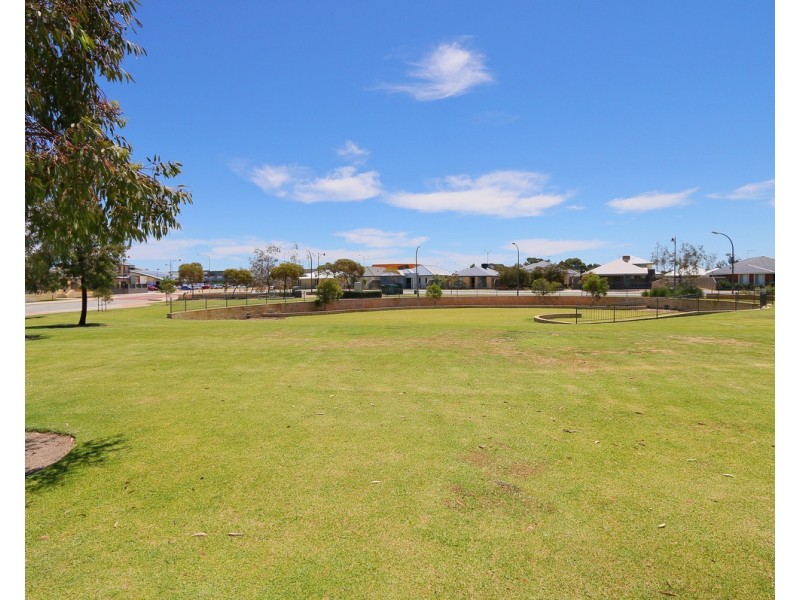 16 Buncrana View, Southern River WA 6110
