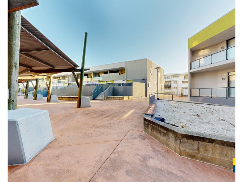 17/20 Signal Terrace, Cockburn Central WA 6164