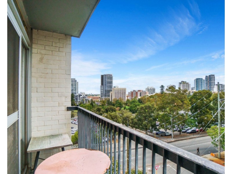 41/38-42 Waterloo Crescent, East Perth WA 6004