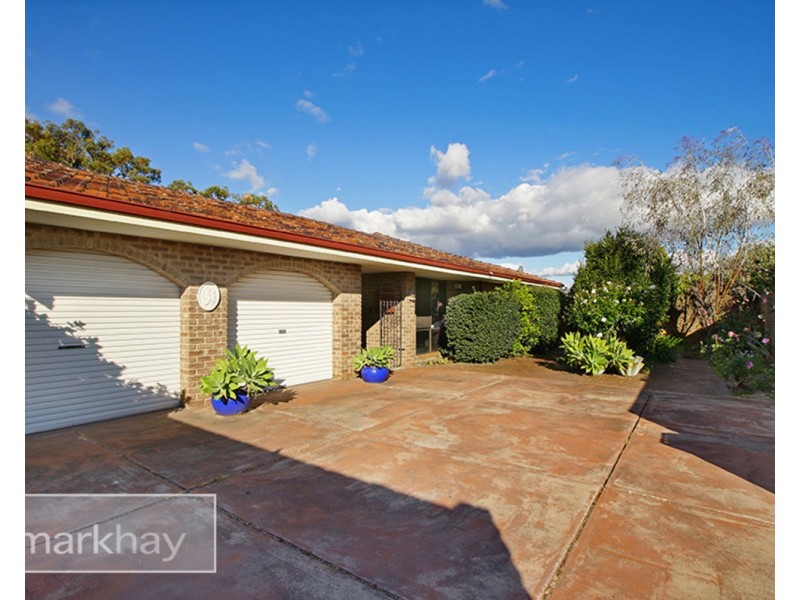 18 Ningaloo Way, Thornlie WA 6108