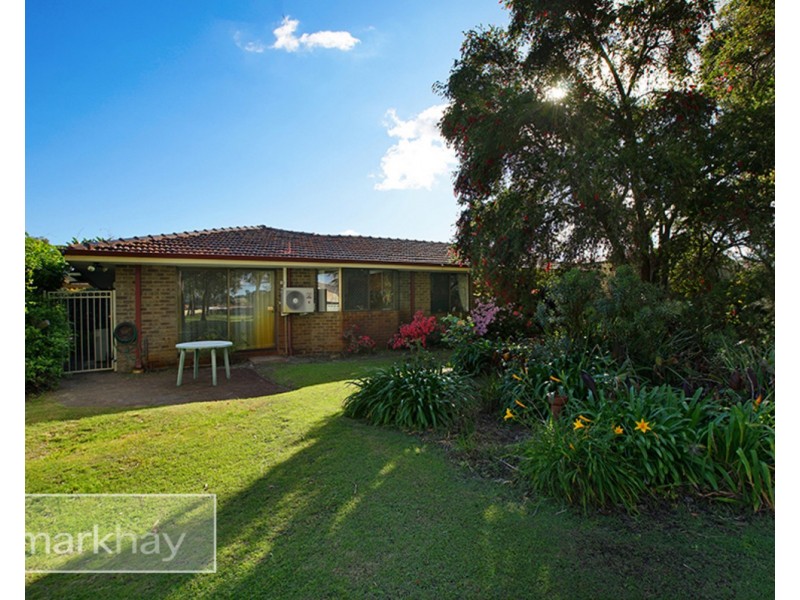 18 Ningaloo Way, Thornlie WA 6108