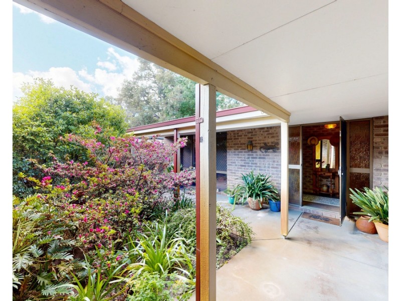 18 Ningaloo Way, Thornlie WA 6108