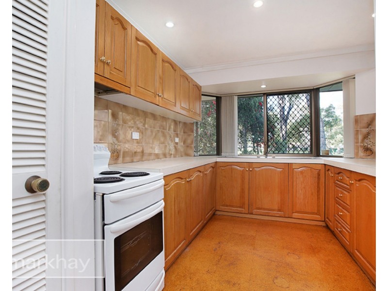 18 Ningaloo Way, Thornlie WA 6108